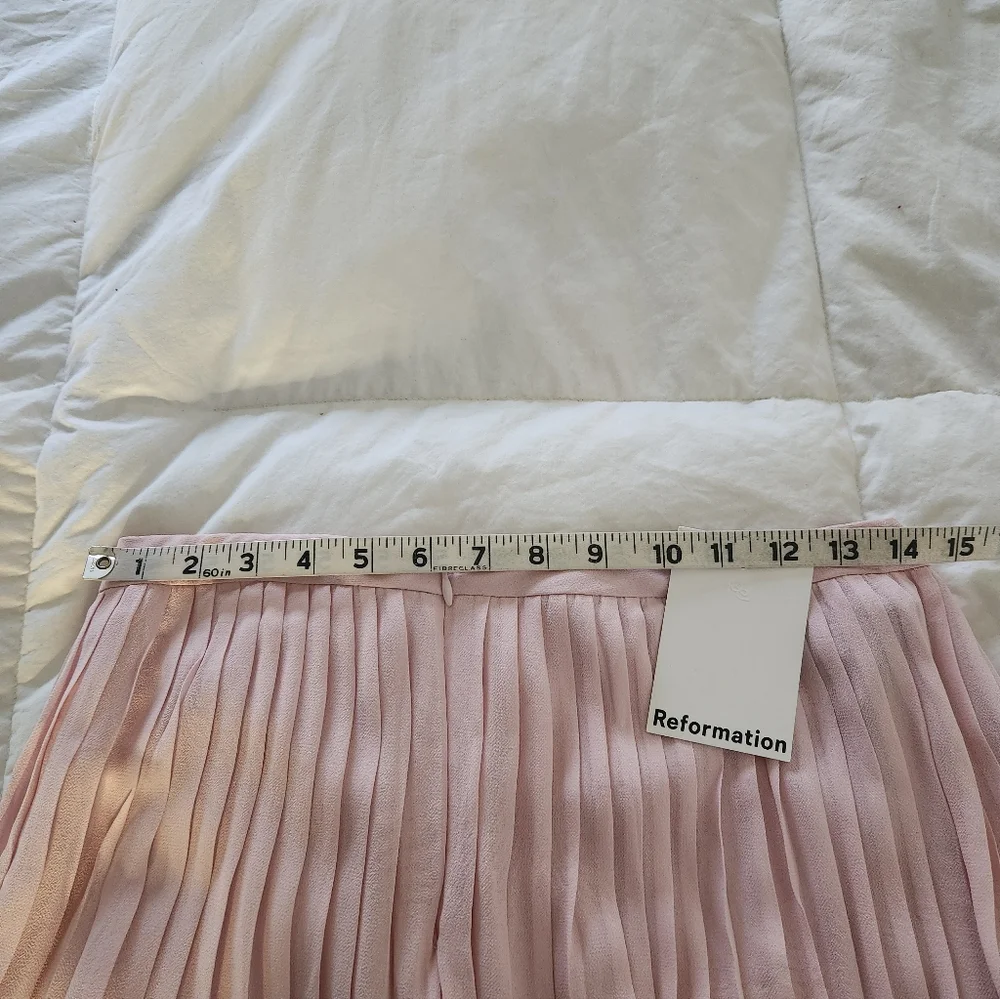 REFORMATION PINK LOVELL BLOSSOM CHERRY PLEATED MINI SKIRT Med NWT - Picture 10 of 11